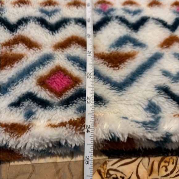 Eddie Bauer Multicolor Geometric Cowl Sweater. - Picture 13 of 15